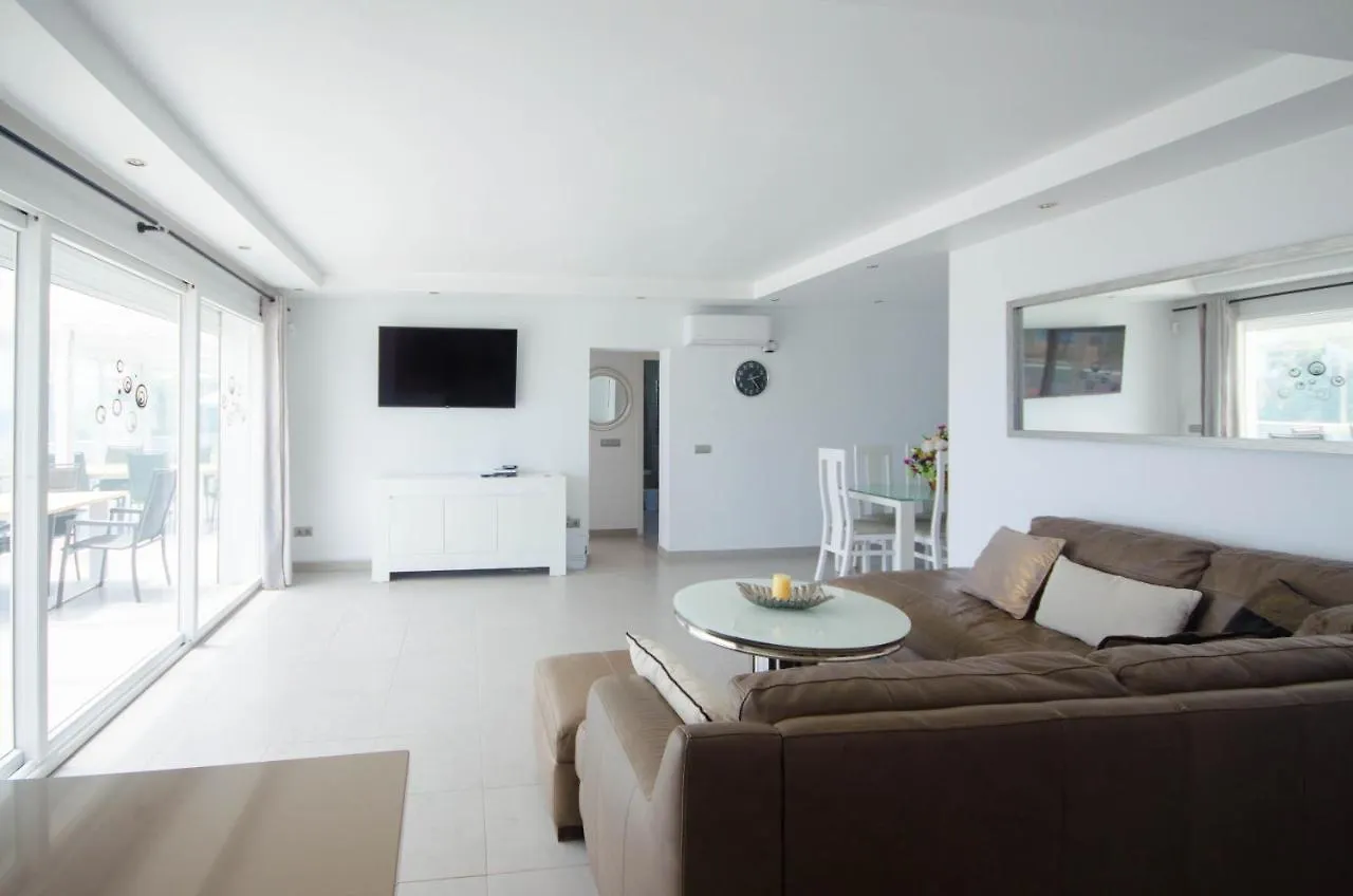 Villa De La Popa Estepona